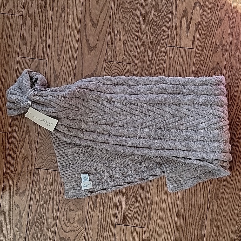 Universal Thread NWT Winter Scarf